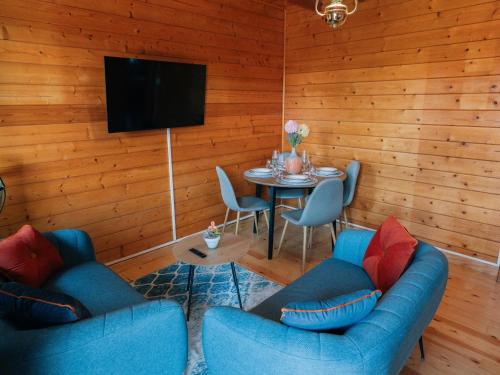 ห้องส่วนกลางสำหรับนั่งเล่น/ดูทีวี, Casa de campo entre viñedos (Casa de campo entre vinedos) in ลากวาร์เดีย