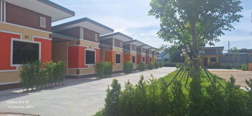 Garden, S&P Resort บ้านบุใหญ่ ตำบลสูงเนิน อำเภอสูงเนิน near Dan Khun Thot Hospital