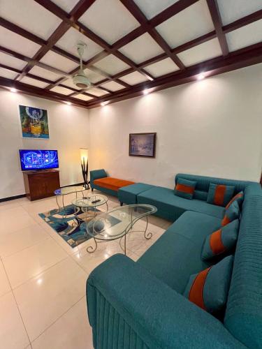 LUXURY Penthouse APARTMENT park and hills view - LUXURY standard APARTMENT lower floor - image 2