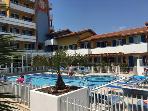 Villaggio Hemingway - Family Aparthotel - image 3