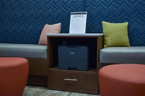 Hampton Inn Frankfort - image 6