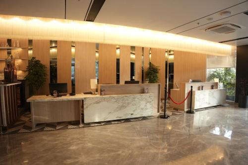Előcsarnok, Ramada Encore by Wyndham Chandigarh Zirakpur in Zirakpur