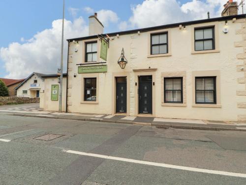 Lakes View Apartment 1, Carnforth (photo 3)