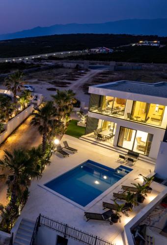 Villa London