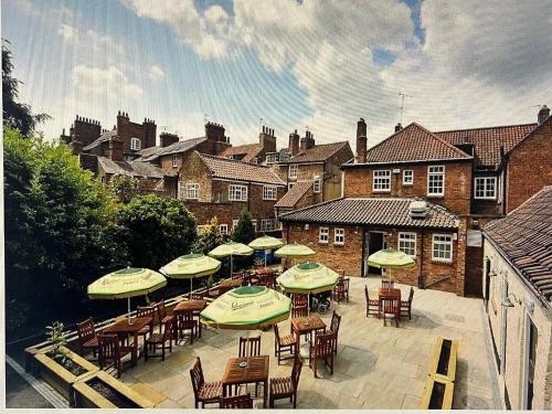puutarha, Gillygate Bar & Tea Room in York