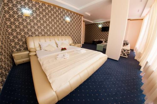 Hotel Boutique Shine - image 14
