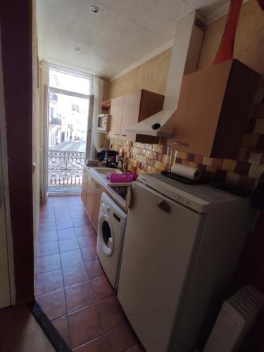 Kitchen, T2 sur la place du village proche Mer et Montpellier in Saint-Jean-de-Vedas