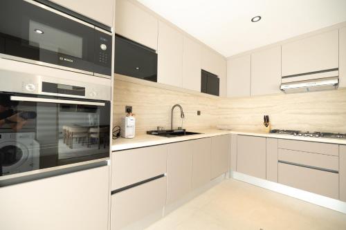 Designer Furnished Villa with Luxury Finishes in Springs 14, Dubaj (zdjęcie 4)