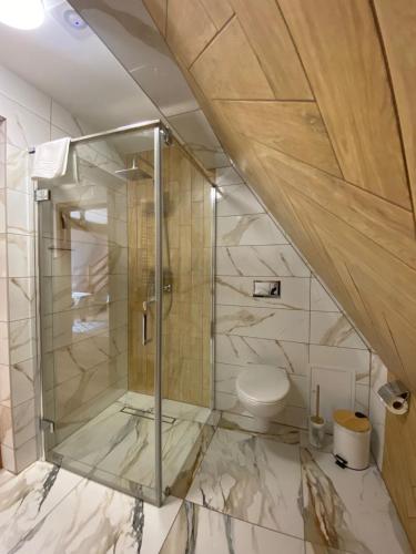 Zuhanyzó, Apartament Pod Ostryszem in Witow