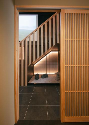 A-LifePENTHOUSE
