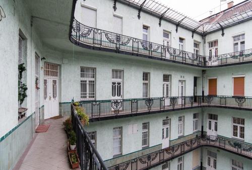 CASA LIBERTY Gutenberg Ter, Budapest (photo 2)