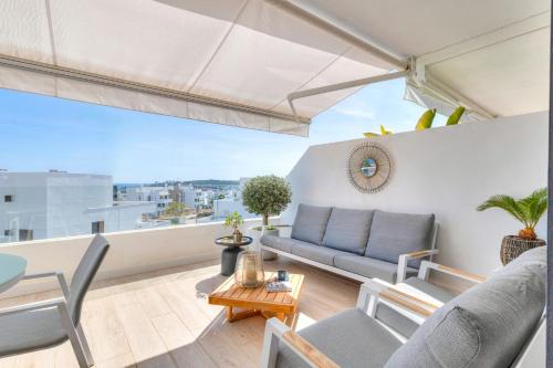 One 80 within walking distance to the sea in ลา ลาสปารา