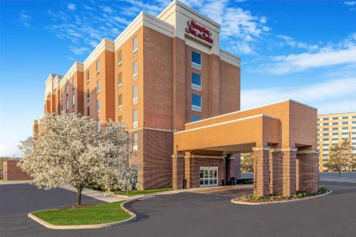 Hampton Inn By Hilton And Suites Detroit/Airport-Romulus