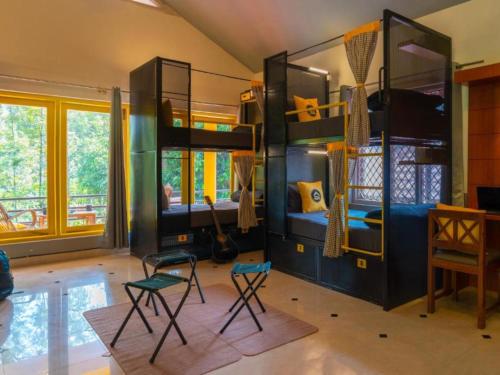 1 bunk bed