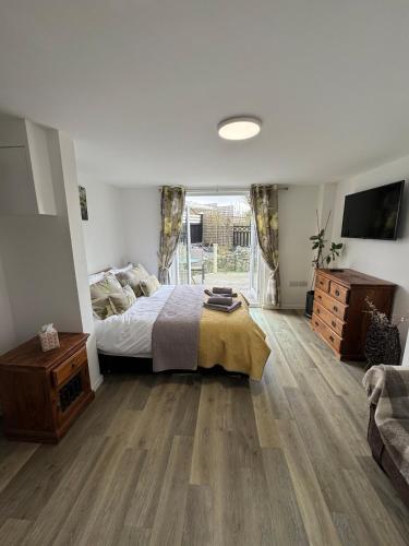 Adorable 3 Bedroom House, Near Newquay 11 Miles in St Dennis