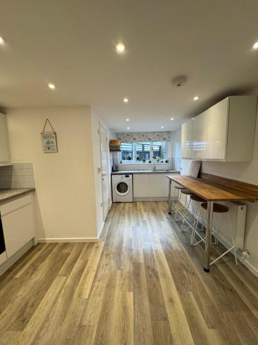 Adorable 3 Bedroom House, Near Newquay 11 Miles in St Dennis