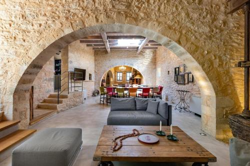 Athermigo Boutique Estate in Vamos