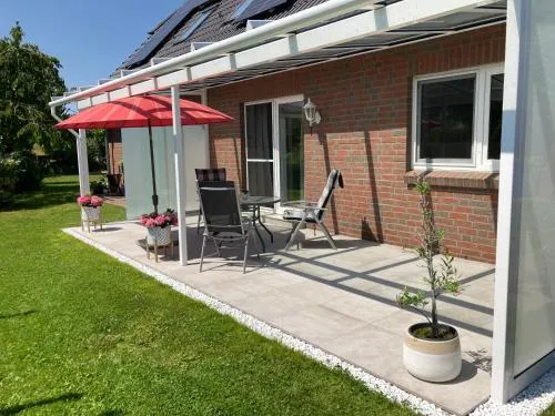 moderne 2-Zimmer-Wohnung mit überdachter Terrasse in Tönnhausen, Deutschland