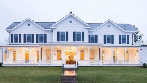 The Quogue Club - Hotel - Quogue