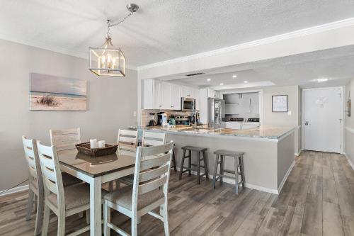 Shoreline Towers 1114 by RealJoy Vacations - image 13
