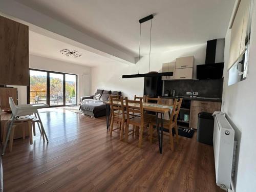 Green Yard Doftana in Teșila