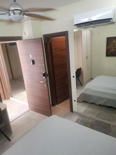 Enter Rooms - image 5