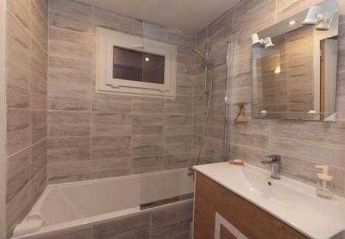 Baño, Appartements des Compagnons in Val-de-Reuil