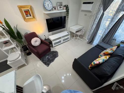Cooper's Place, Manila
