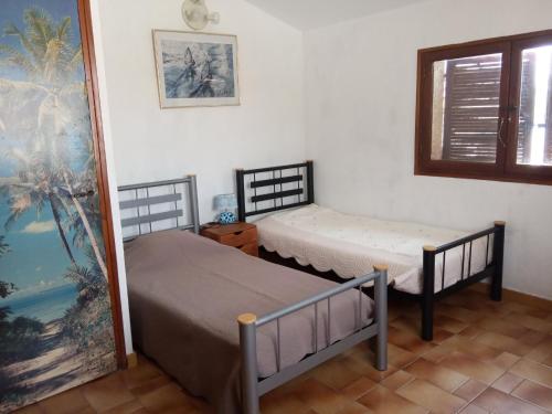 CHAMBRE lumineuse jardin arbore in La Chamberte