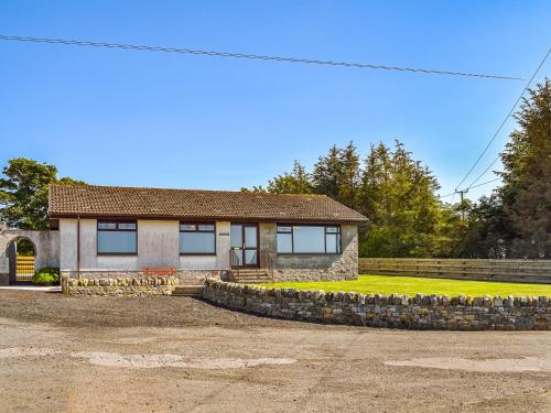 . Lowesmuir Cottage