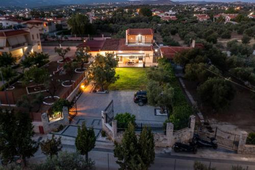 숙소 외관, Villa Olive & Stone Loutraki in 코린토스