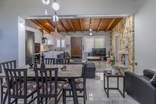 공용 라운지/TV 시청 구역, Villa Olive & Stone Loutraki in 코린토스