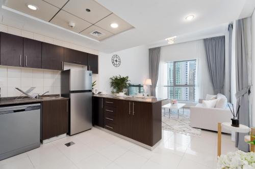 Gorgeous 1 Bedroom Marina View, Dubaï (photo 9)