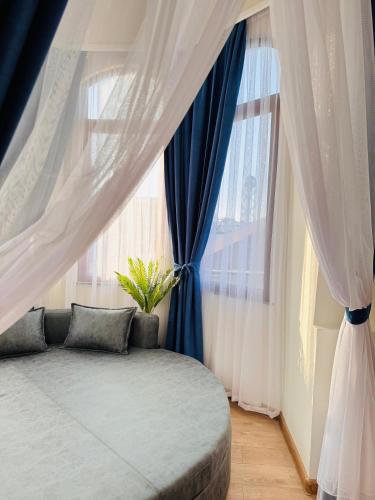 Hotel Port Altus – Batumi, IL