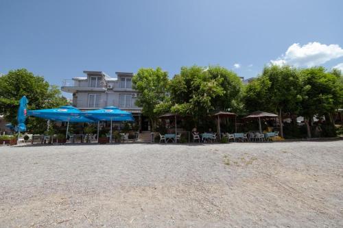 Hotel Holiday-M in Sveti Stefan