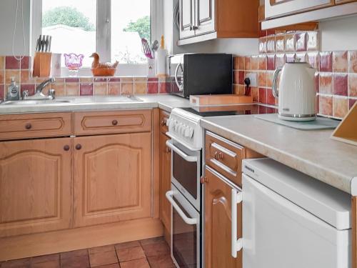 Exterior view, Cowdea 2 in Broadwindsor