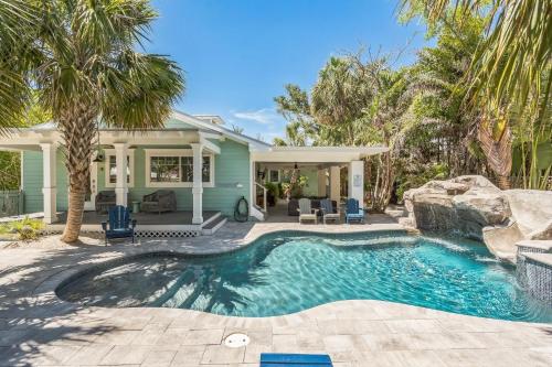 Summer House thumb 2