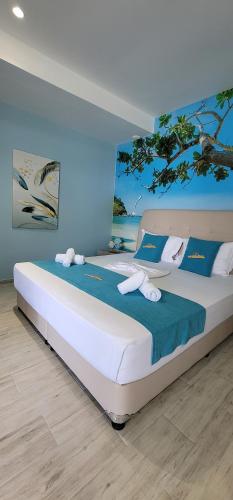 Suncoast Rooms Port Side