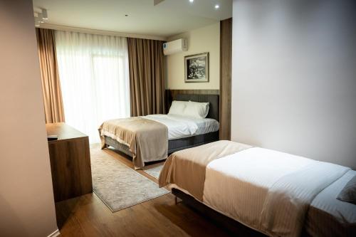 Villa Vratnica - Restaurant & Apartments in Vratnica
