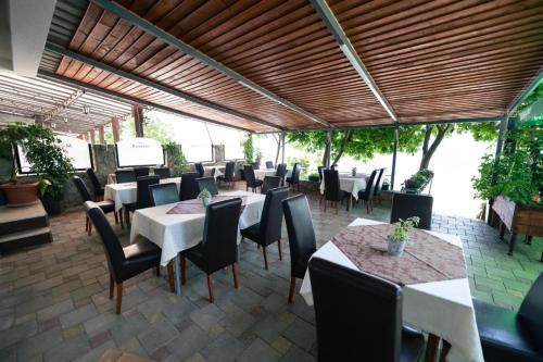 Hotel Holiday-M in Sveti Stefan