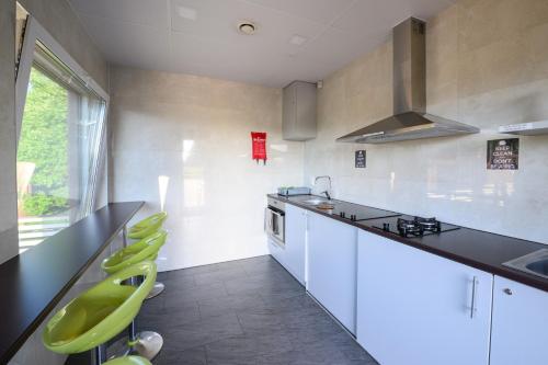 virtuve, Mereoja Camping in Kortsialuse