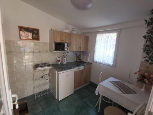 Tini Apartman - image 9