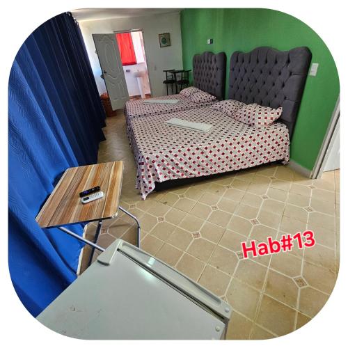 2 queen beds