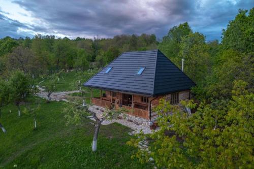 Viesnīcas āriene, Cerdacul din livada - Șura Bunicilor (Cerdacul din livada - Sura Bunicilor) in Vaidēni