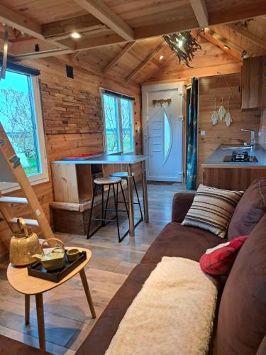 SIMPLES ESCALES nuit en Tiny House in Les Rosiers-sur-Loire