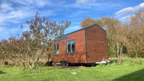 SIMPLES ESCALES nuit en Tiny House in Les Rosiers-sur-Loire