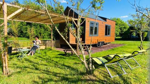 SIMPLES ESCALES nuit en Tiny House in Les Rosiers-sur-Loire