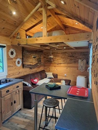 SIMPLES ESCALES nuit en Tiny House in Les Rosiers-sur-Loire