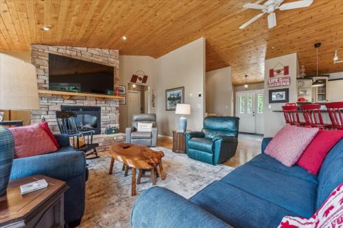 Iekārtas, Tranquil 4BR Waterfront Island Retreat in Stokes Bay (ON)