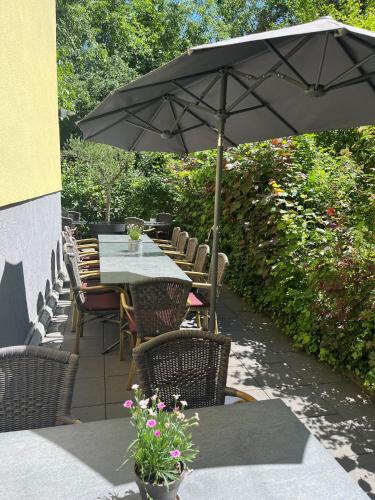 Instalaciones, Hotel Apartments Restaurant CALA LUNA in Marburg